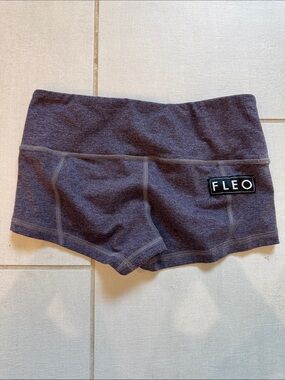 Fleo Deep Purple Women's Performance Bike Shorts